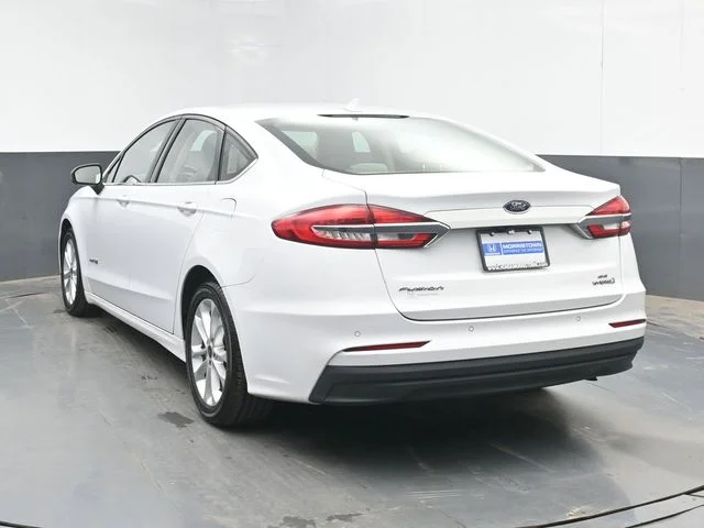 Used 2019 Oxford White Ford SE image 7