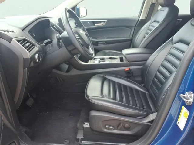 Used 2024  Ford SEL image 18