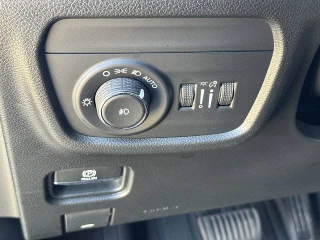 Used 2022 Black Jeep Limited image 35