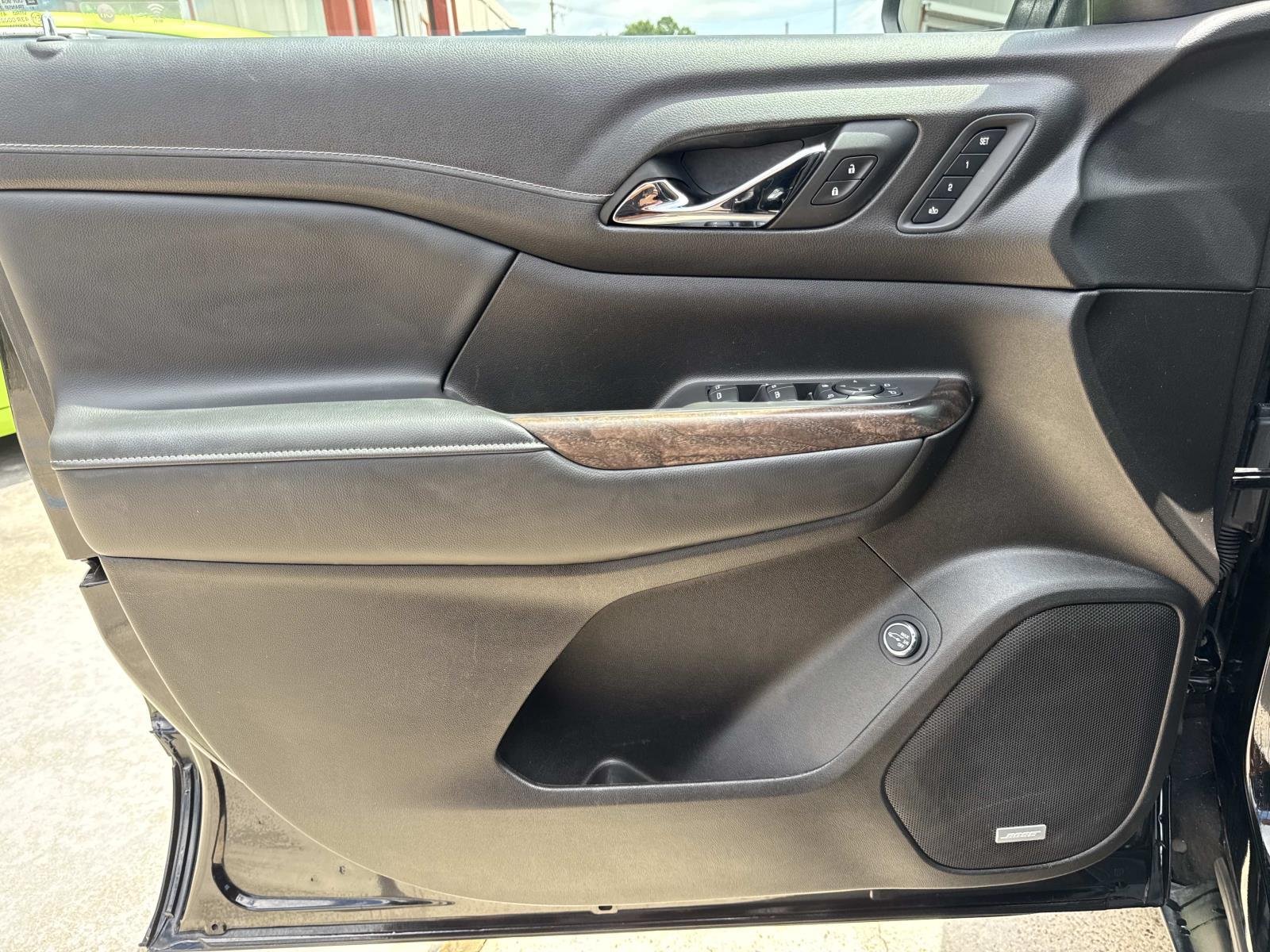 Used 2022 Black GMC Denali image 18