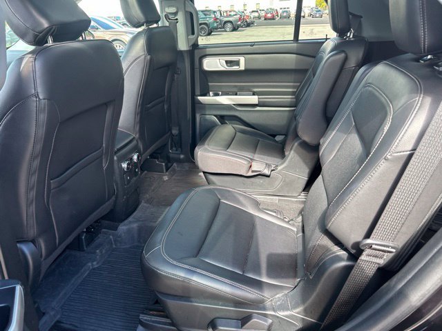 Used 2023 Black Ford Limited image 9