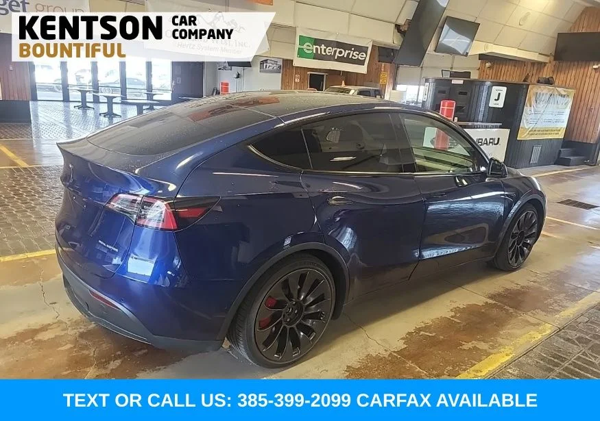 Used 2022 Blue Tesla Performance image 3