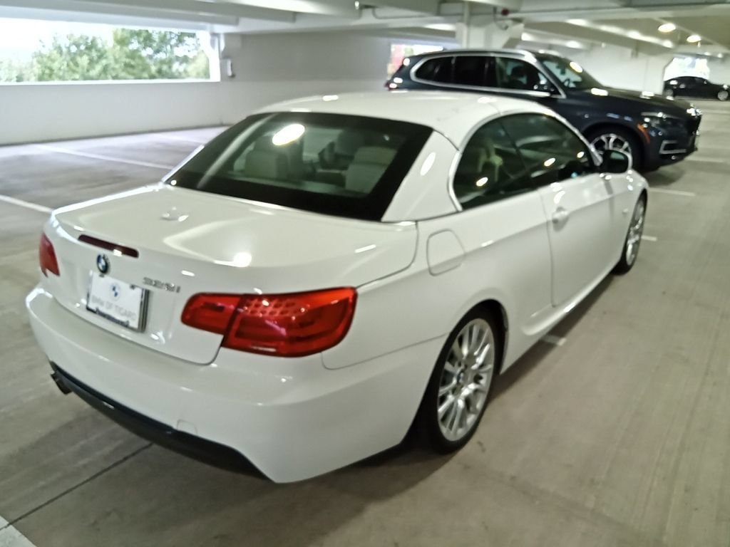 Used 2012 Alpine White BMW 328i image 5