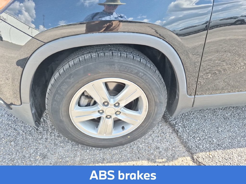Used 2020 Black Chevrolet LS image 12