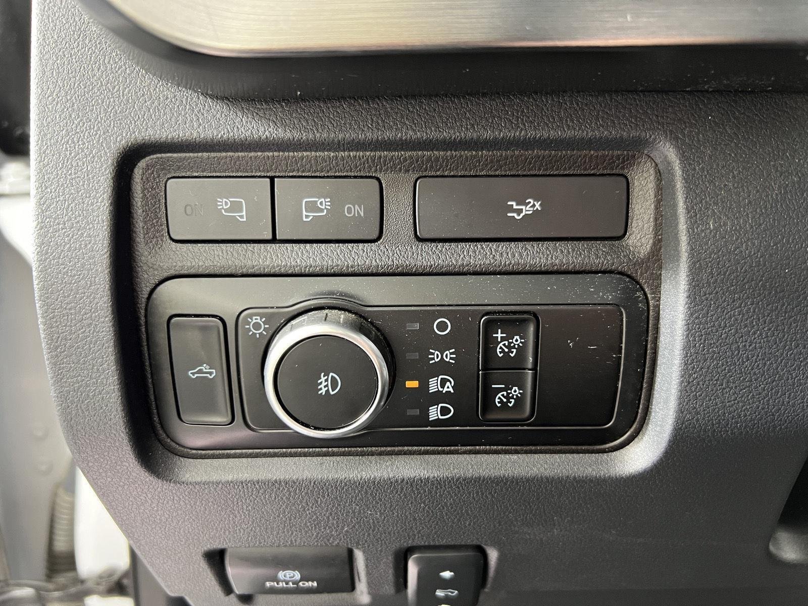 Used 2024 Oxford White Ford Lariat image 17
