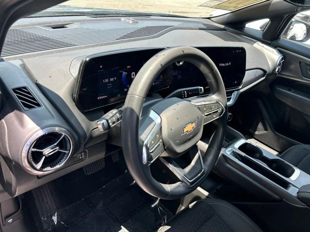 Used 2025 Galaxy Gray Metallic Chevrolet LT image 20