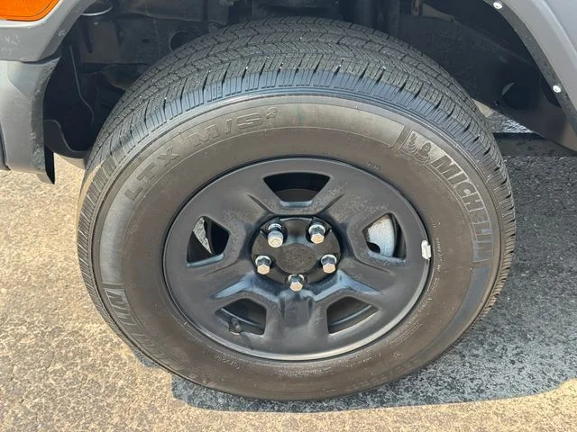 Certified Used 2022  Jeep Sport image 10
