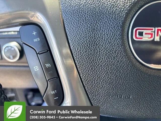 Used 2008 Silver GMC SLE image 17