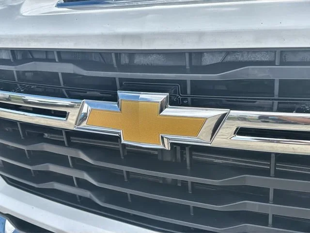 Used 2024 Summit White Chevrolet LT image 30