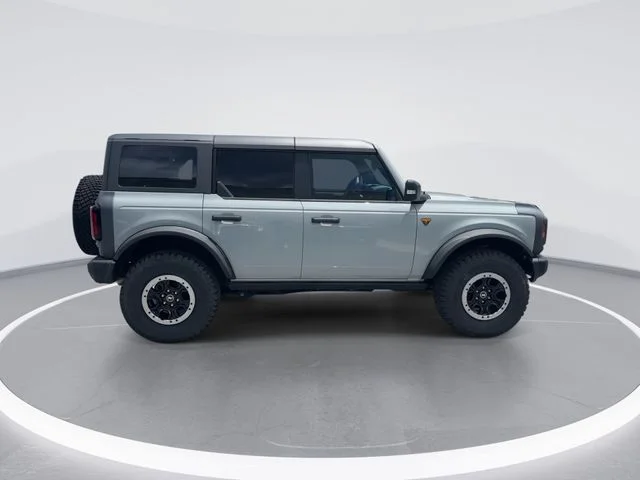Used 2023 Gray Ford Badlands image 8