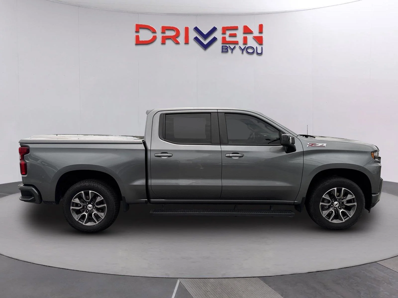 Used 2021 SATIN STEEL METALLIC Chevrolet RST image 3