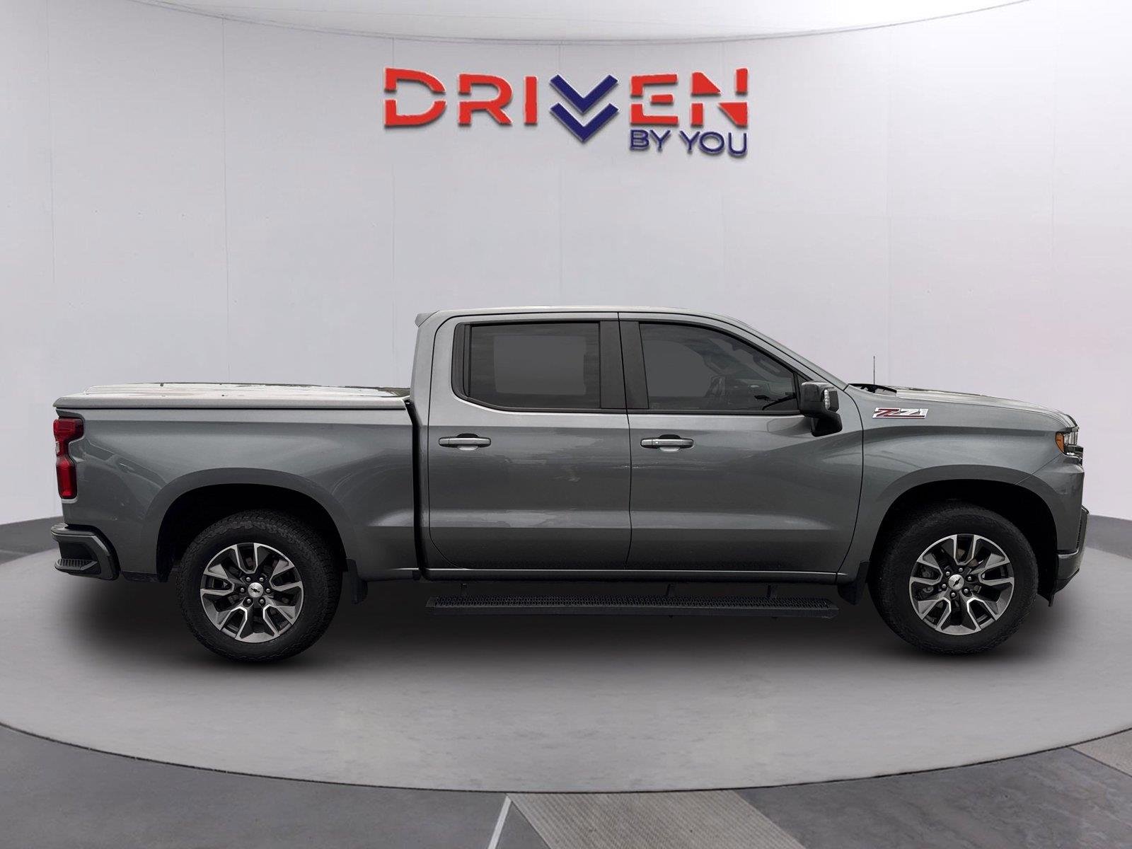 Used 2021 SATIN STEEL METALLIC Chevrolet RST image 3