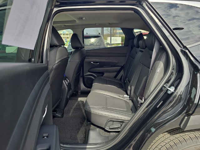 Used 2026 Black Hyundai SEL Premium image 22