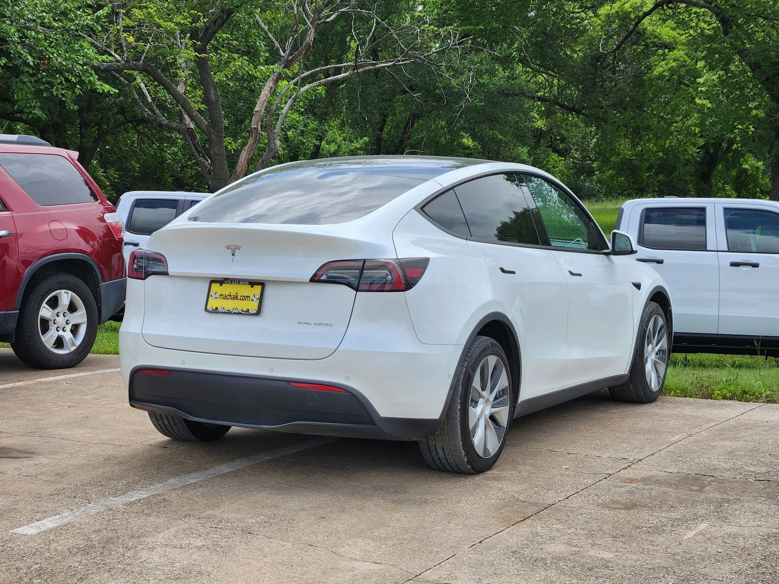 Used 2022 White Tesla Long Range image 4