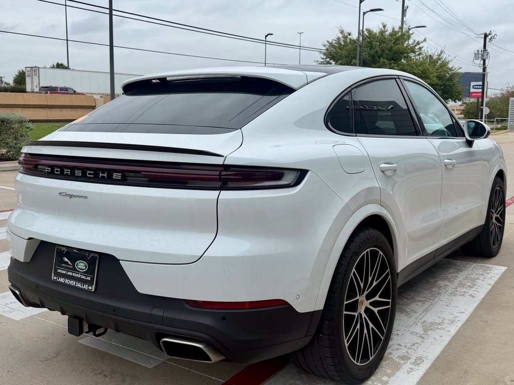Used 2024 White Porsche Base image 4