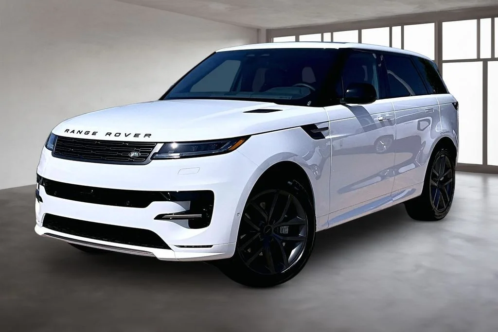 New 2026 White Land Rover Dynamic SE image 1