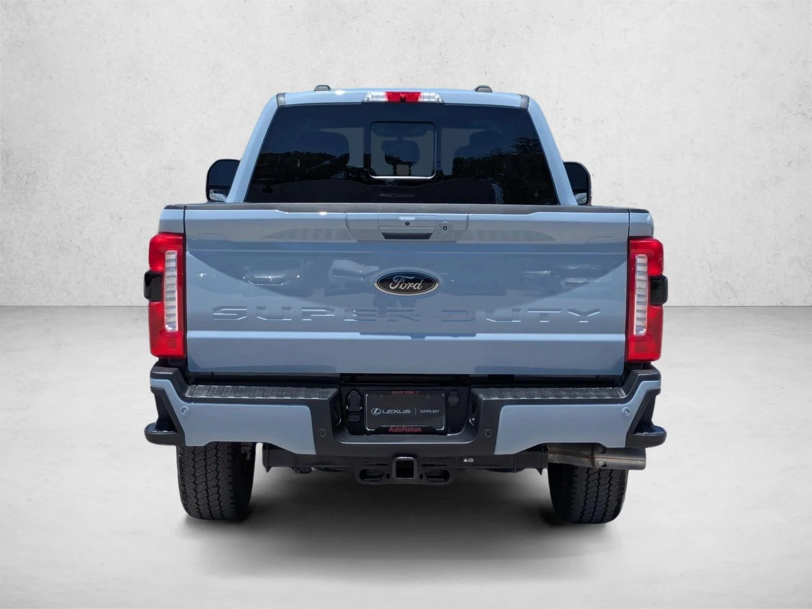 Used 2024 Glacier Gray Metallic Tri-Coat Ford LARIAT image 6