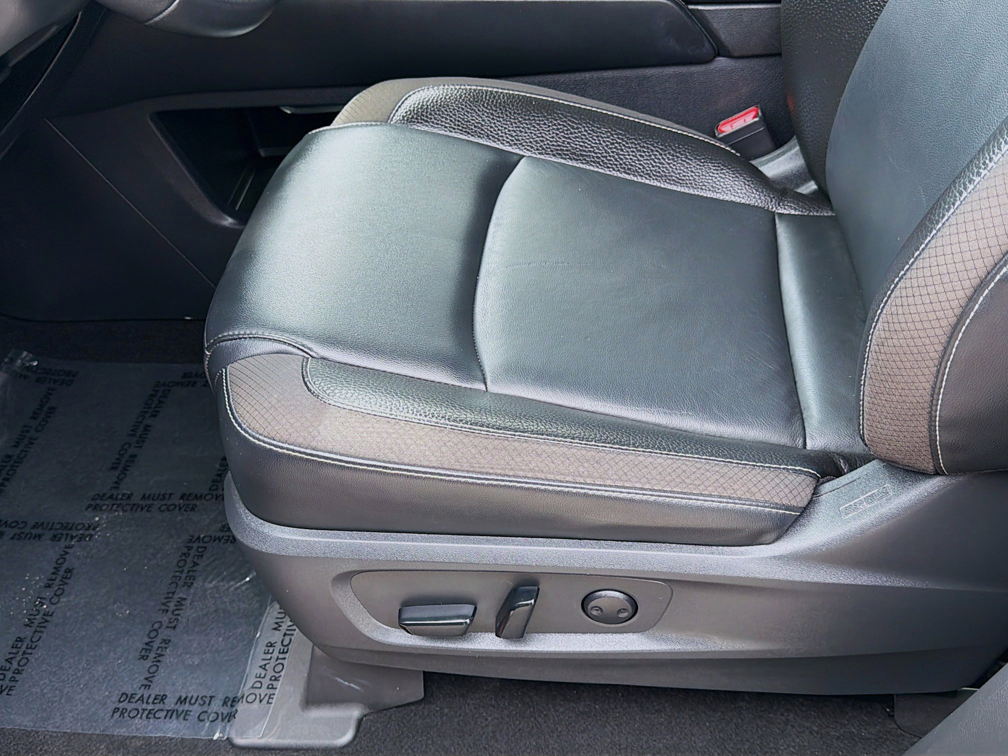 2022 Nissan Pathfinder SL - Photo 15