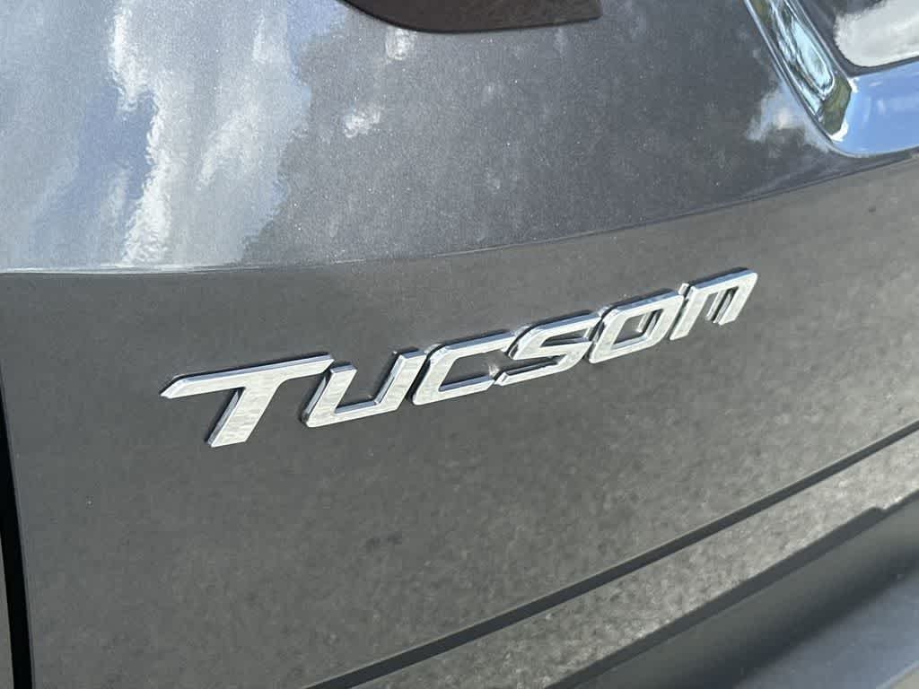 Used 2024 Titan Gray Hyundai SEL image 11