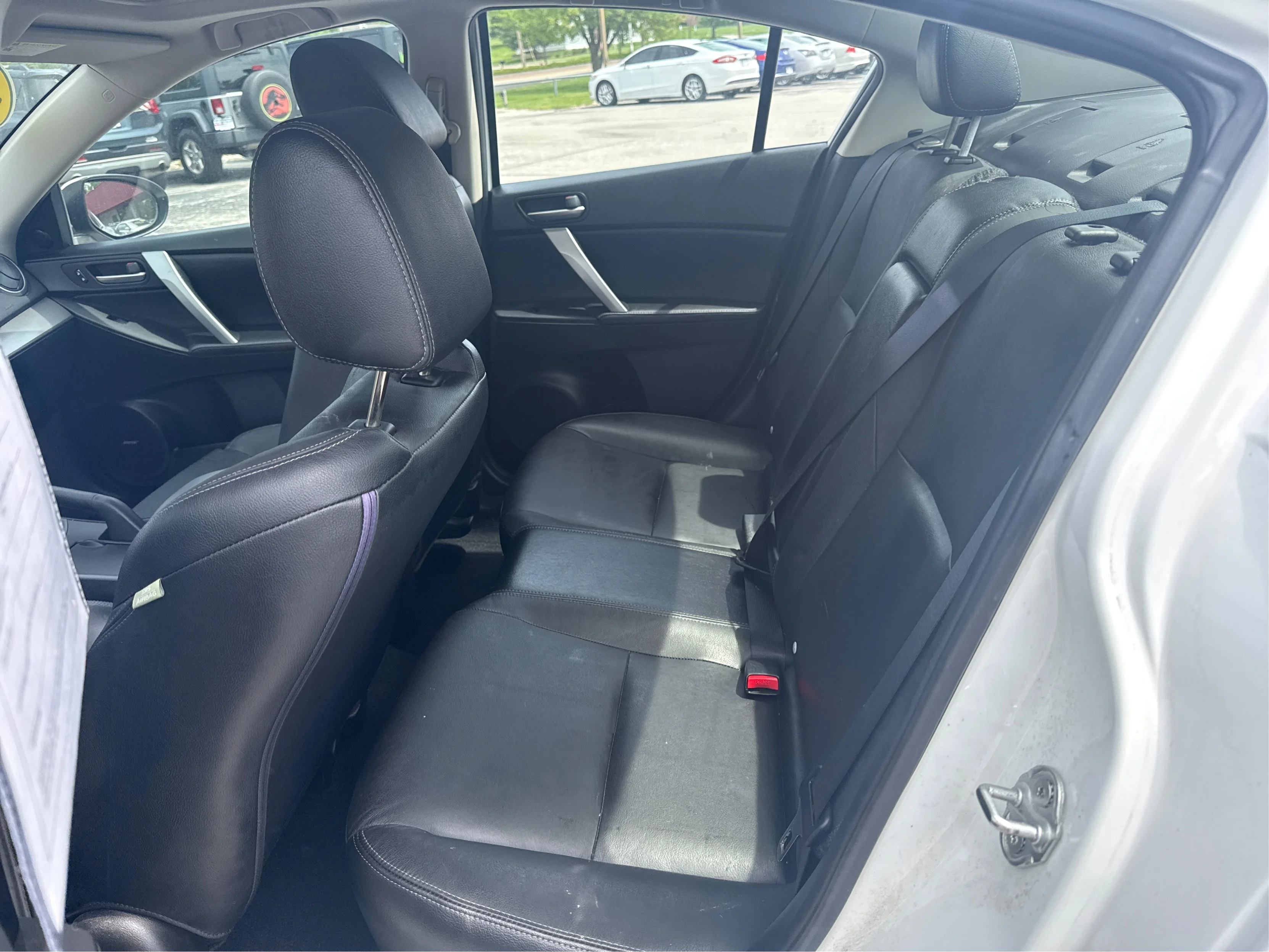 Used 2012 White Mazda i Grand Touring image 10
