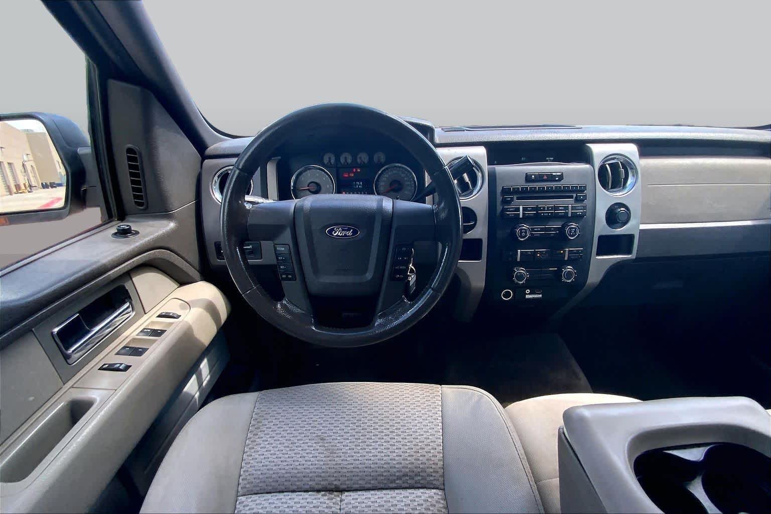 Used 2009 Oxford White Ford XLT image 5