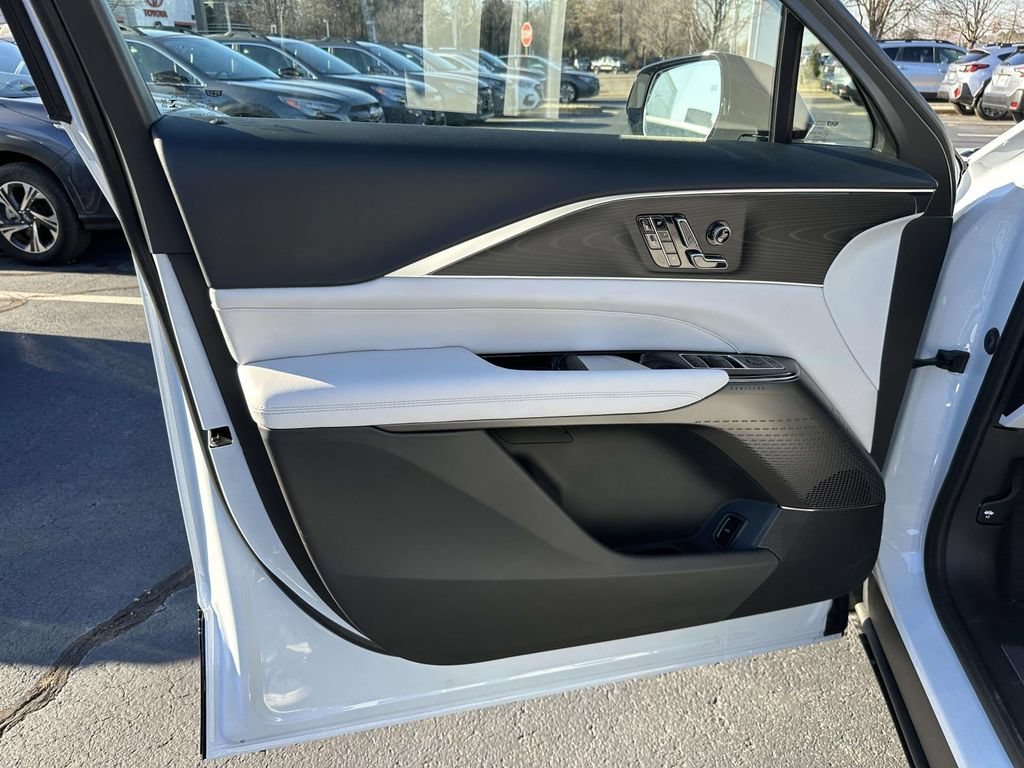 2026 Cadillac LYRIQ Luxury - Photo 39