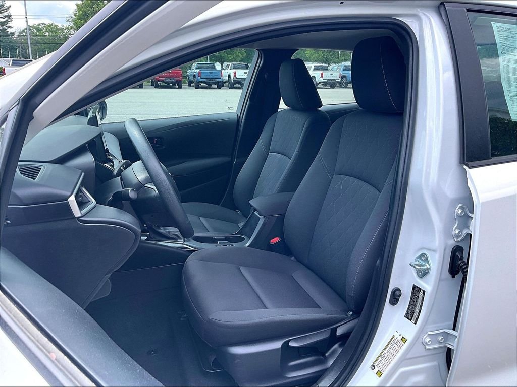 Used 2024 White Toyota LE image 10