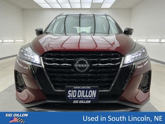 Used 2023 Scarlet Ember Tintcoat/Super Black Nissan SR image 2