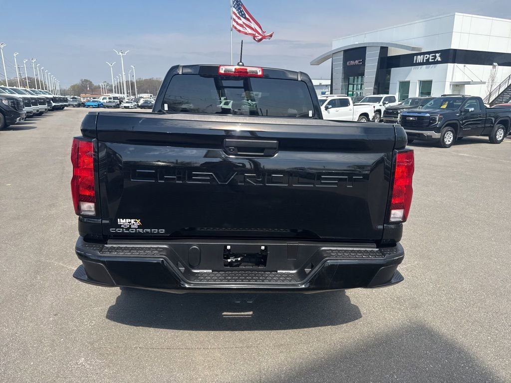 View vehicle photo 4