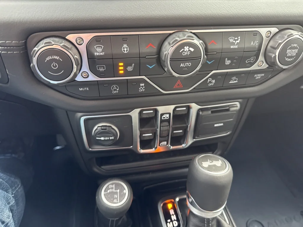 New 2026 Reign Exterior Paint Jeep Sahara image 15