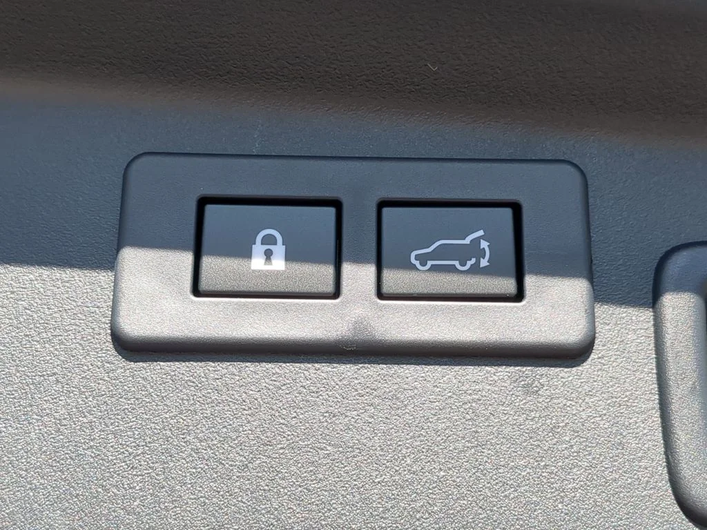 2026 Subaru Outback Limited - Photo 10