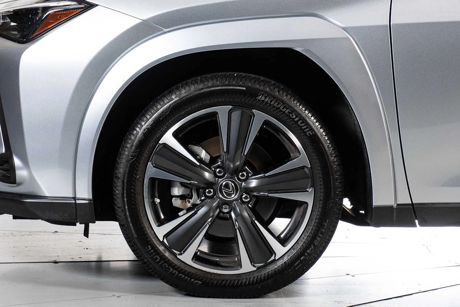 Certified Used 2024 IRIDIUM Lexus Premium image 11