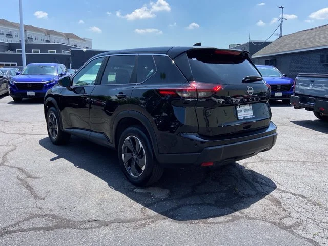 Certified Used 2025 Super Black Nissan SV image 6