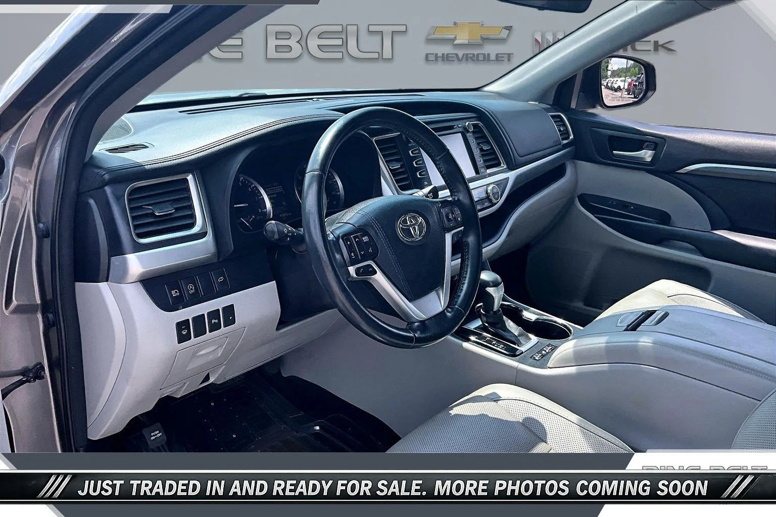 Used 2017 Predawn Gray Mica Toyota Limited image 12