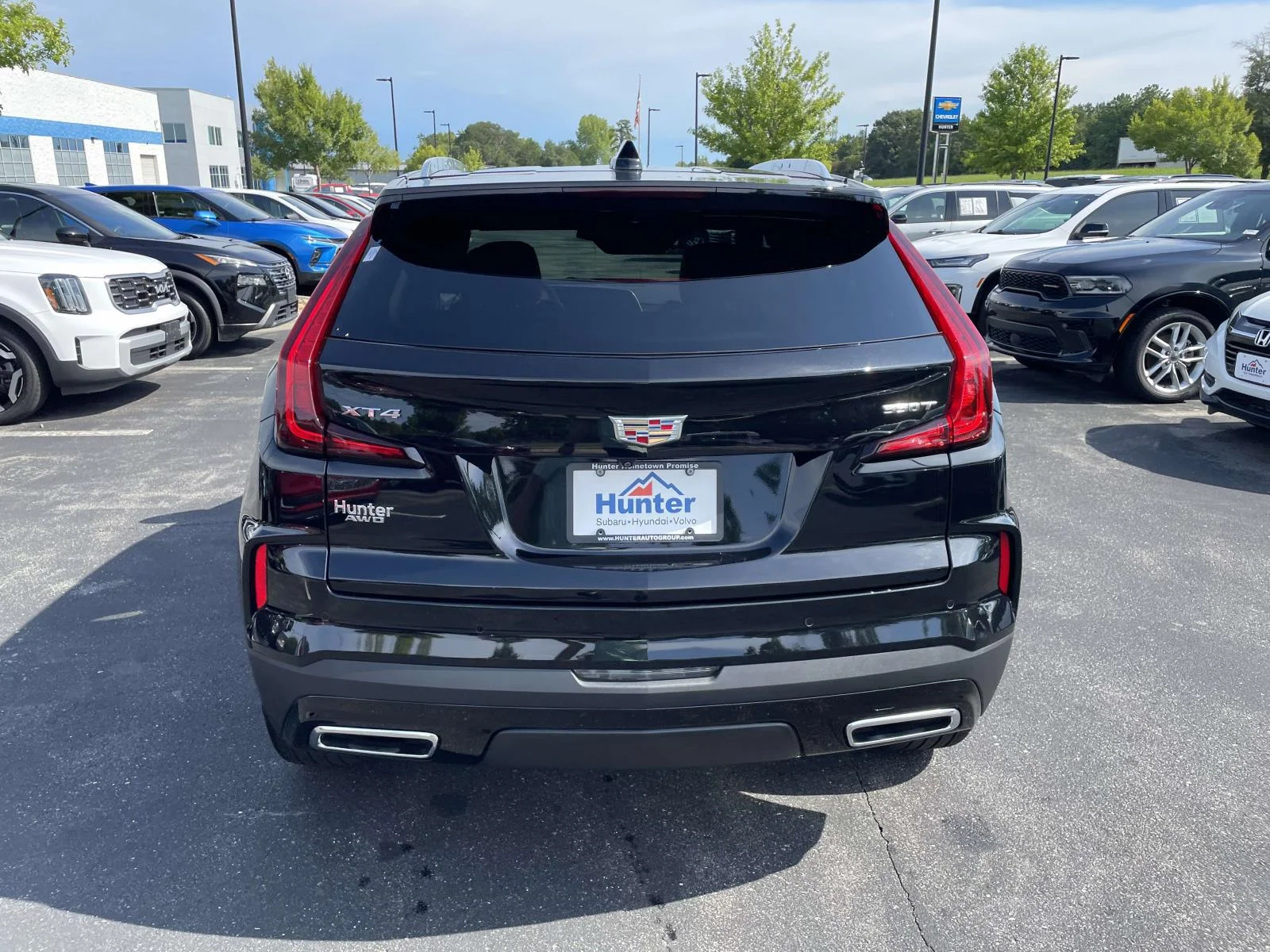 Used 2025 Stellar Black Metallic Cadillac Premium Luxury image 5