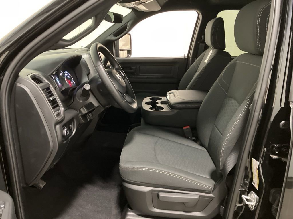 2025 RAM 2500 Tradesman - Photo 10