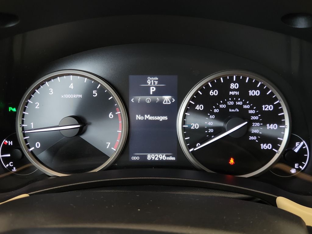 Used 2017 White Lexus 200t image 15