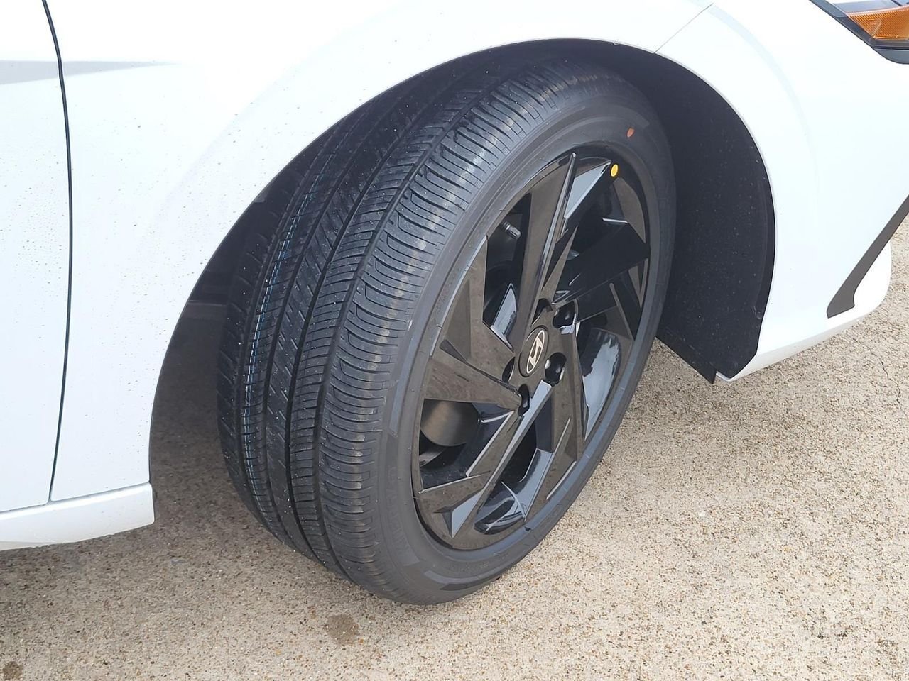 New 2026 Serenity White Pearl Hyundai SEL Sport image 6