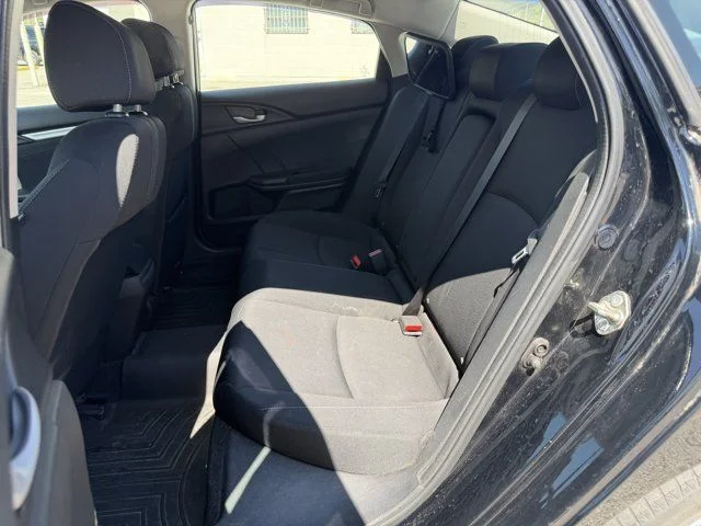 Used 2017  Honda EX-T image 11