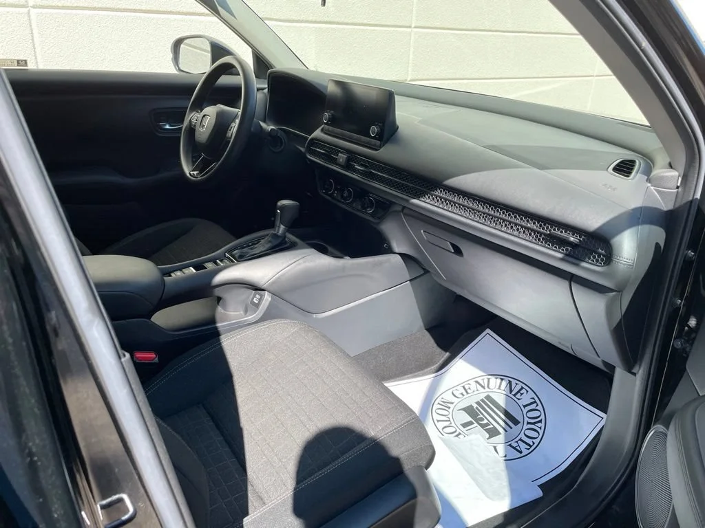 Certified Used 2023 Crystal Black Pearl Honda LX image 26