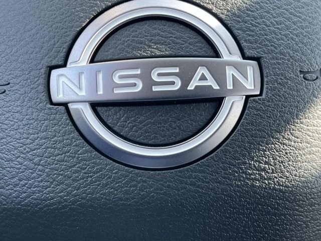New 2026 Everest White Pearl TriCoat Nissan Platinum image 31