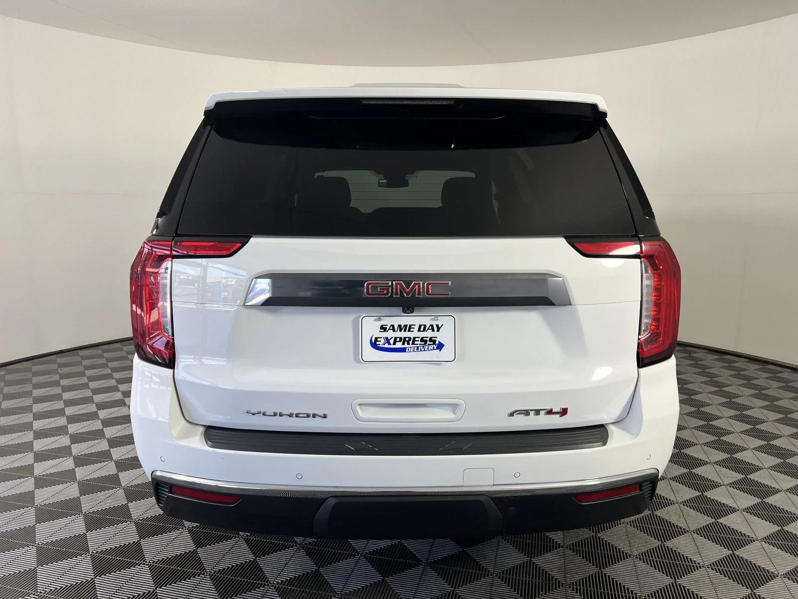 Used 2023 Summit White GMC AT4 image 30