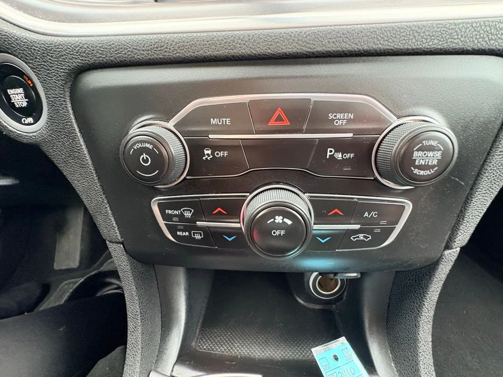 Used 2020 Black Dodge SXT image 25