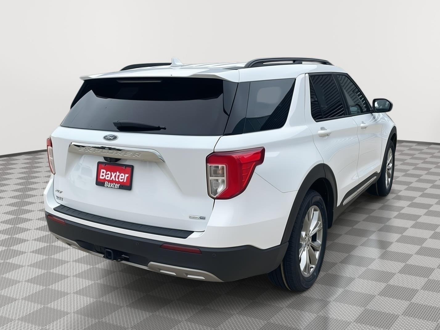 Used 2020 Oxford White Ford XLT image 9