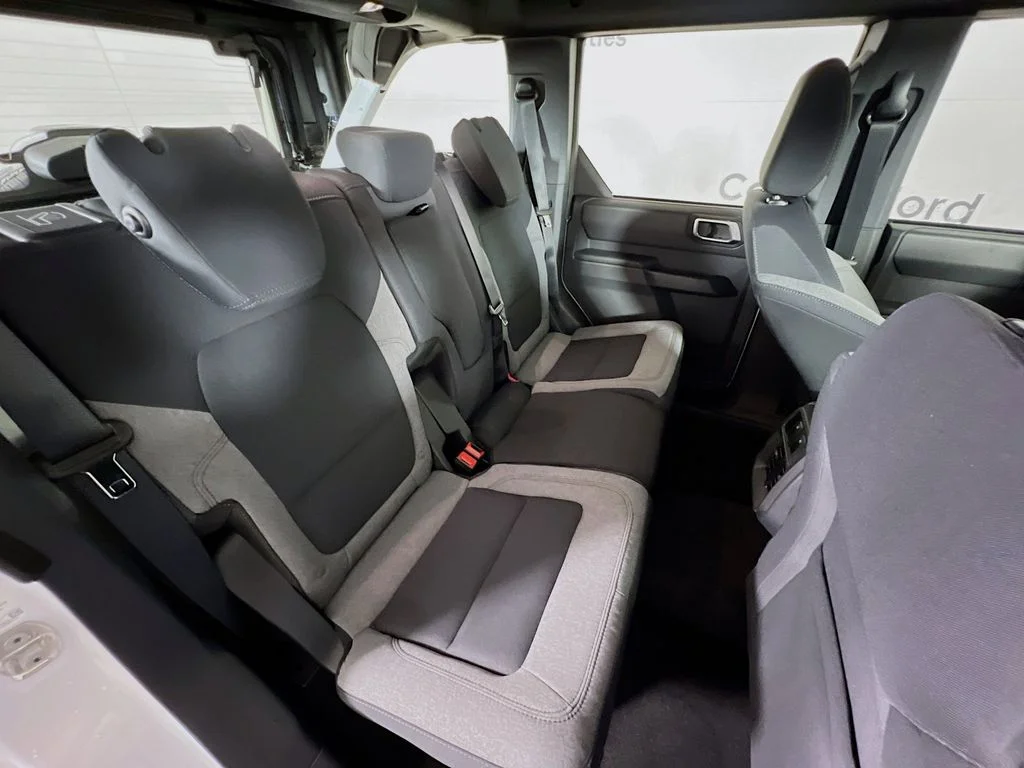 New 2025 Oxford White Ford Base image 15