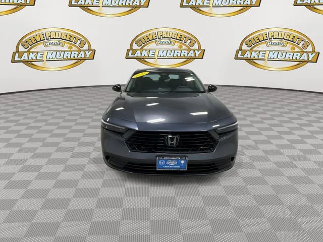 Certified Used 2025 Meteorite Gray Metallic Honda SE image 6