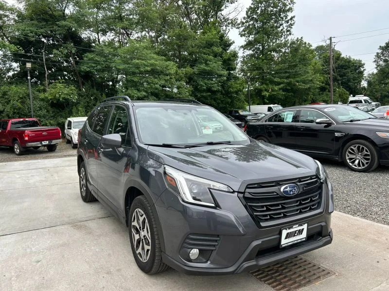 Used 2022 Gray Subaru Premium Sport Utility 4D image 16