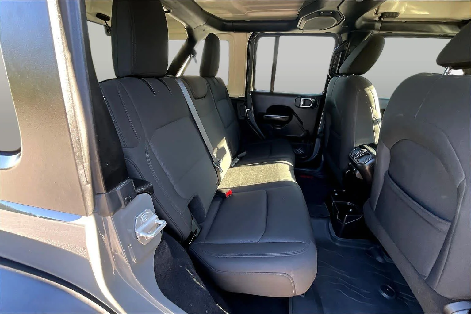 Used 2018 Sting-Gray Clearcoat Jeep Sport S image 20