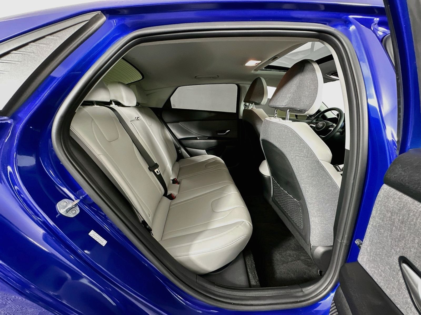 Used 2023 Intense Blue Hyundai Limited image 28