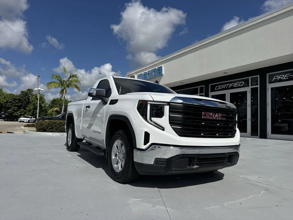 Used 2025 Summit White GMC Pro image 30